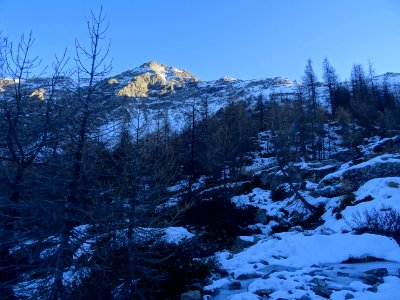 La¨Pendine, vue depuis le vallon de Narreyroux 