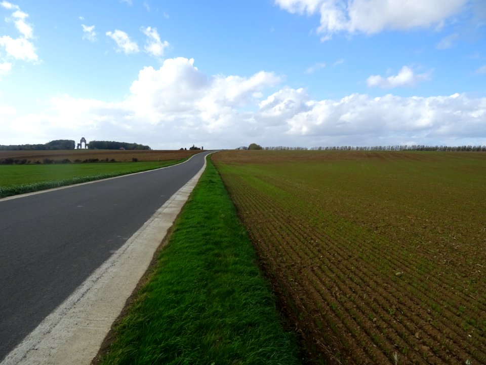Près du mémorial franco-britannique, Thiepval, Somme 
