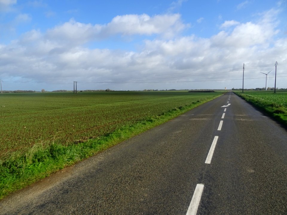 Entre Hescamps et Thieulloy-la-Ville, Somme 