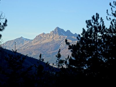 Aiguilles de Chabrières dans la lumière du soir, Hautes-Al… 
