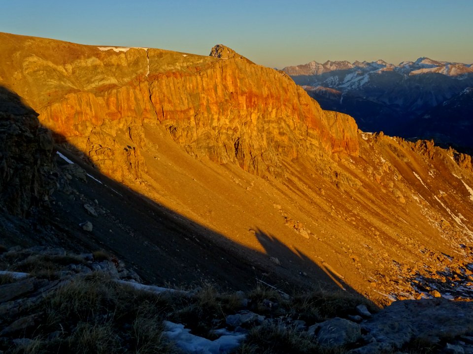 Eclairage du soir sur la Crête des Neygées 