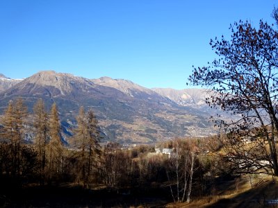 Le Mont Guillaume, la vallée de la Durance, Embrun depuis … 