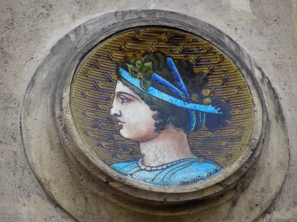 2e céramique Tête de femme par Parvillée 1882, sur la fa… 