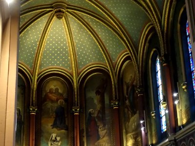 Abside, église Notre-Dame de Clignancourt, place Jules-Jof… 