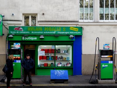 Station service Relais Pigalle 2, 13 boulevard de Clichy… 