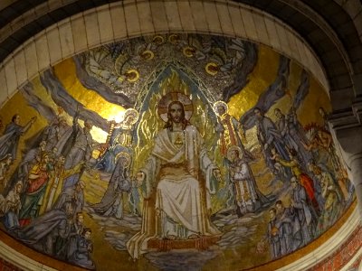 Encore une coupole au plafond peint, basilique du Sacré-Cœ… photo