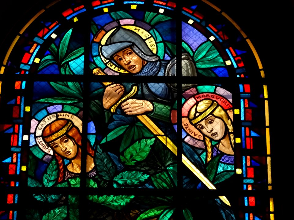 Détail d'un vitrail, Sainte Catherine, Saint Michel, Saint… 