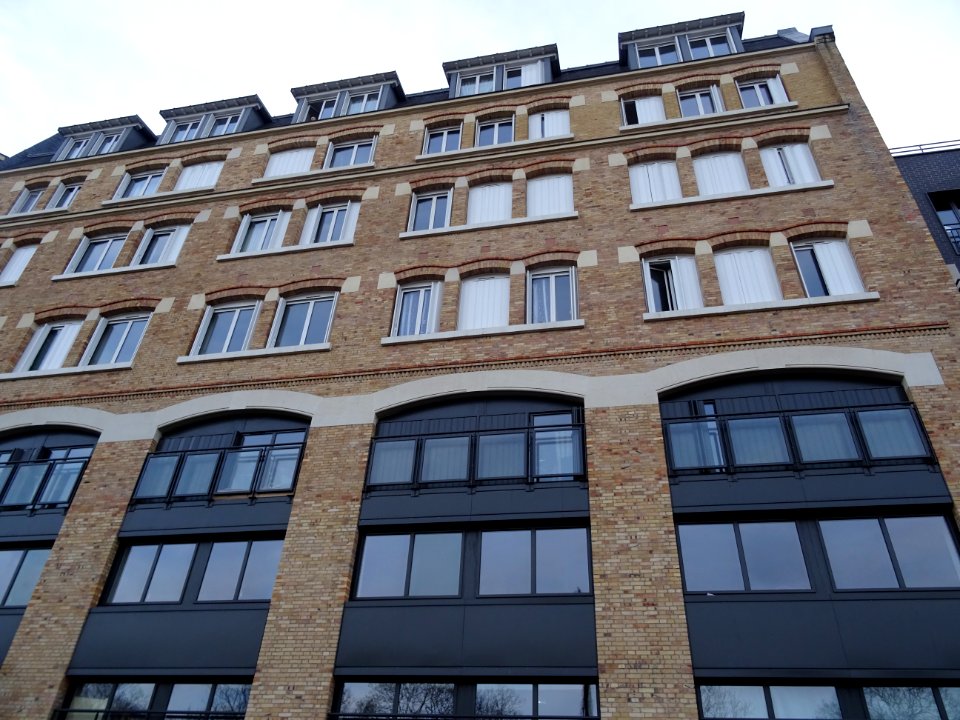Résidence Les Montmartre, au 23-25 rue Ganneron, 18e arr.,… 