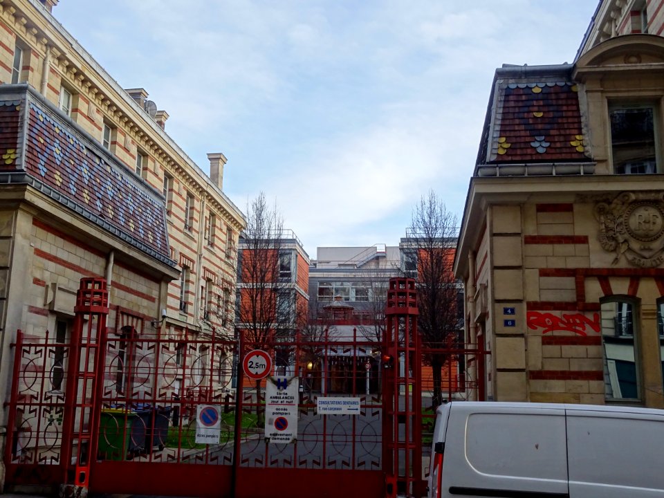 L’hôpital Bretonneau était un hôpital de l’Assistance publ… 