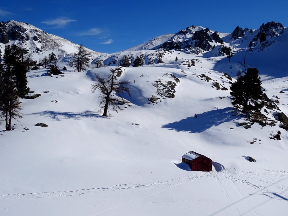 Vue depuis le télésiège du Rocher de l'Aigle, station de M… 
