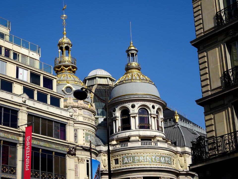 Immeuble Au Printemps, boulevard Hausmann, limite du 8e … 