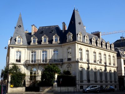 Hôtel particulier, 5 place François 1er, 8e arr., Paris 