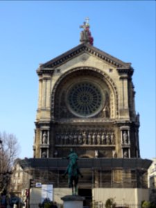 Eglise Saint-Augustin et statut équestre en bronze de Jean… 
