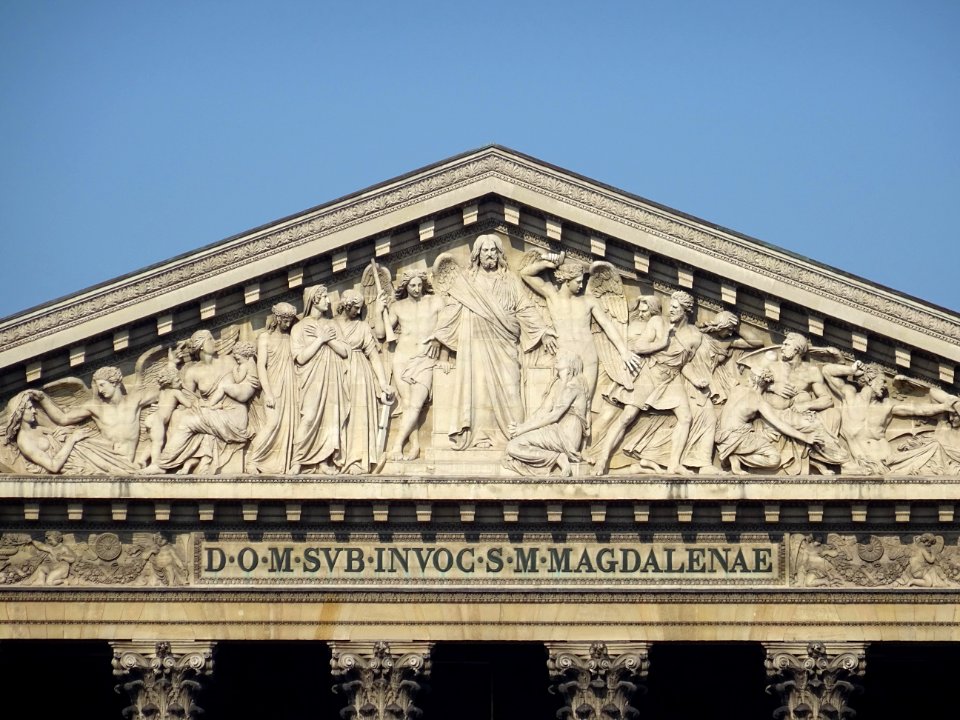 Détail du fronton, église de la Madeleine, place de la Mad… 