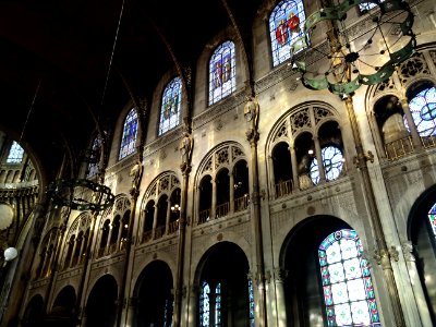 Nef gigantesque, église Saint Augustin, place Saint August… 