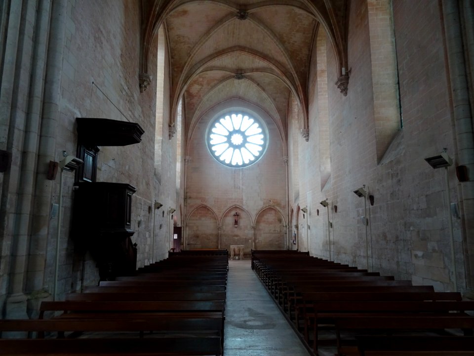 Nef, abbaye de Saint-Jean-aux-Bois, Oise 