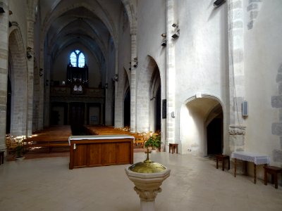 Nef et orgue, église Saint-Pierre, Chilleurs-aux-Bois, Loi… 