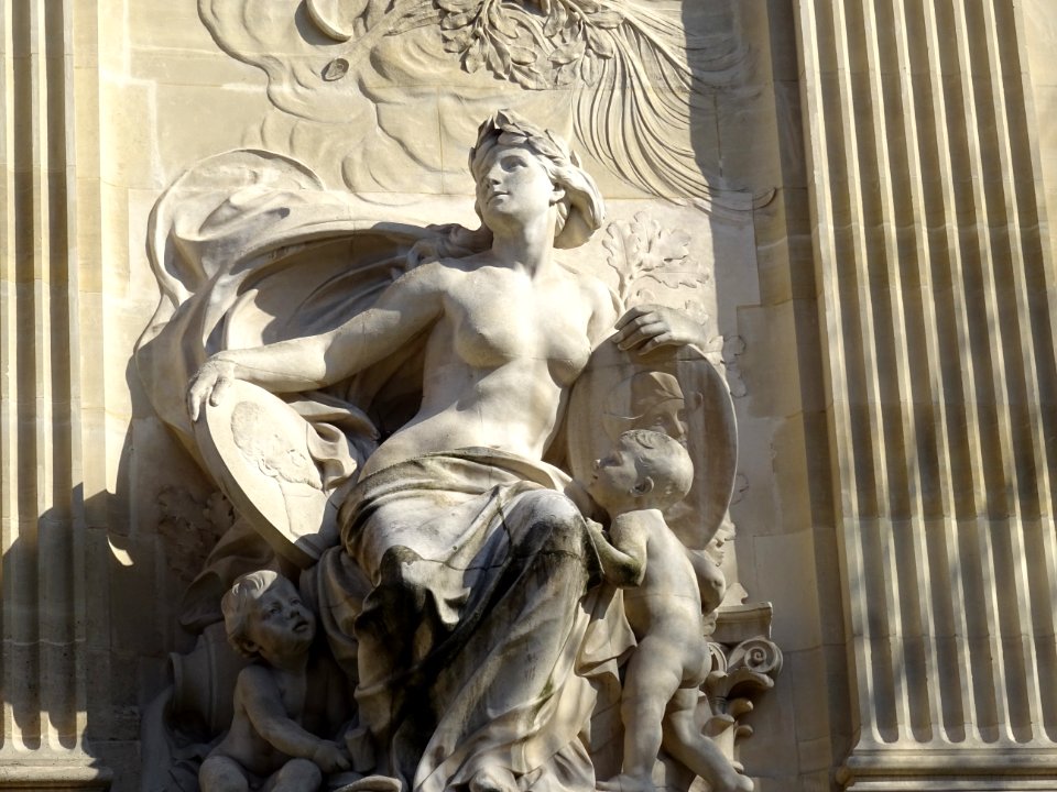 Statue Les Arts plastiques par André Allar, 1900, à l'en… 