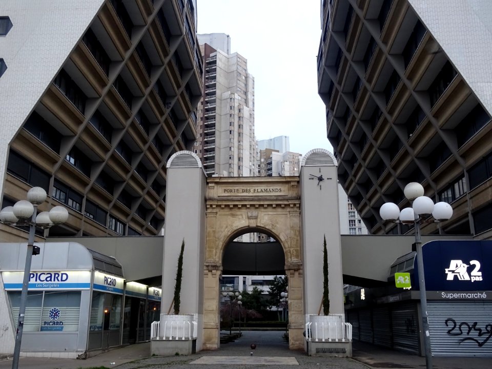 Porte des Flamands, 69 avenue de Flandres, 19e arr., Paris… 