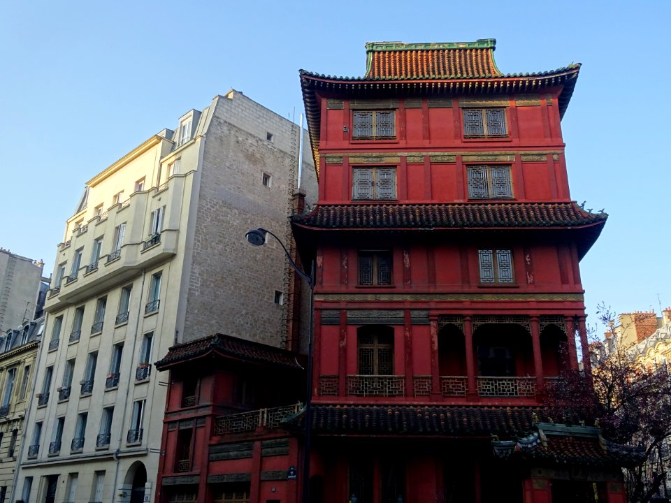 Pagoda Paris, expositions d'art et d'anquités, 48 rue de… 