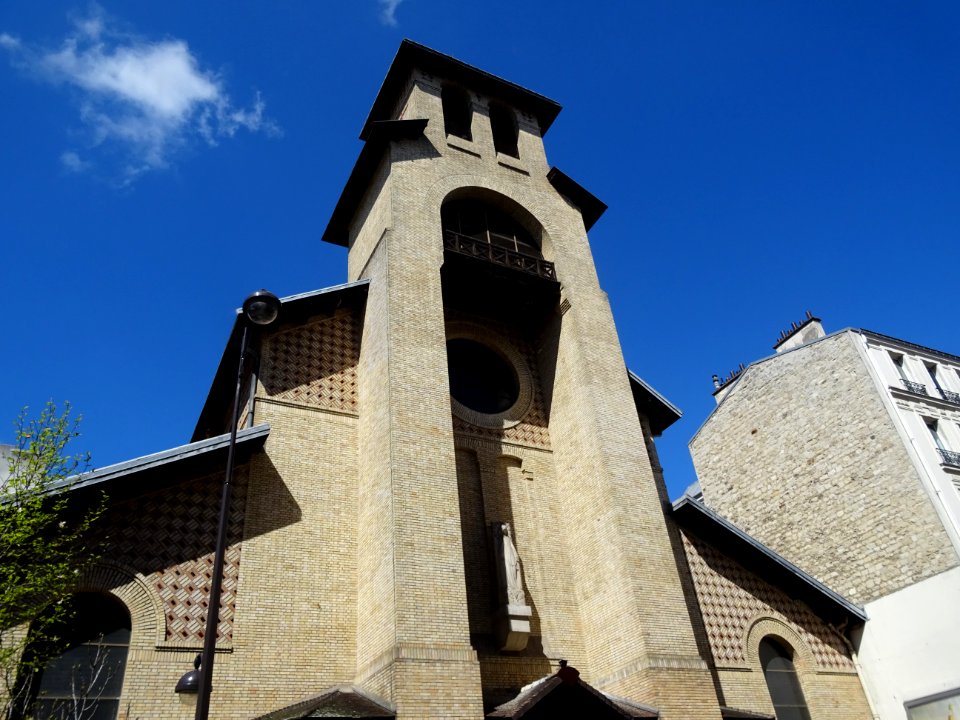 Eglise Notre-Dame-du-Rosaire, 194 rue Raymond-Losserand, 1… 