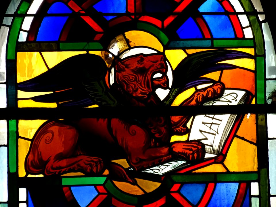 Détail d'un vitrail dans l'Eglise Notre-Dame-du-Rosaire, 1… 