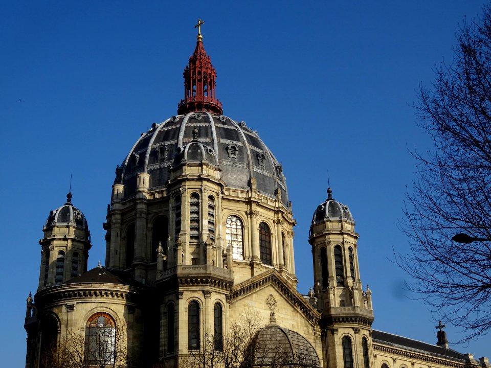 Les coupoles pseudo byzantines de l'église Saint Augustin,… 