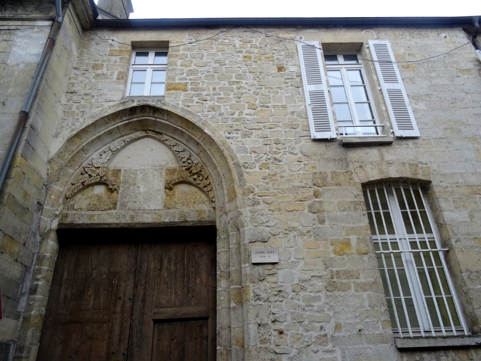 Chapelle de l'Hôtel-Dieu de Gallande du XIIIème siècle, ru… 