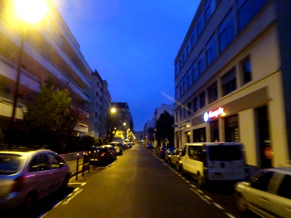 Rue de l'Est, il est 06H30, Boulogne 