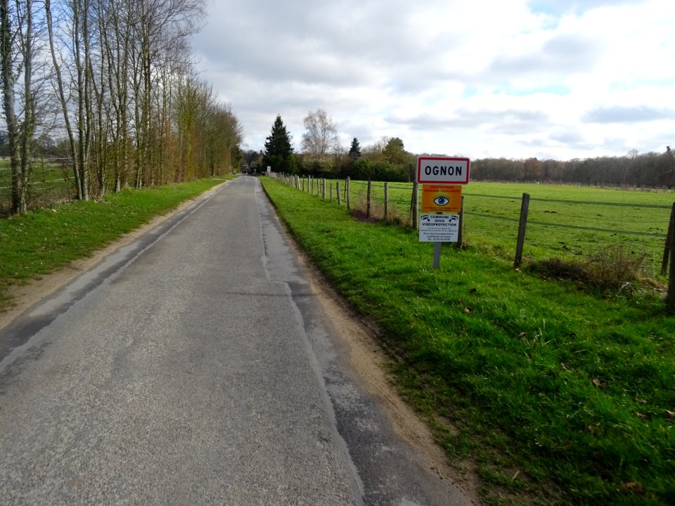 Entrée dans Ognon, Oise 