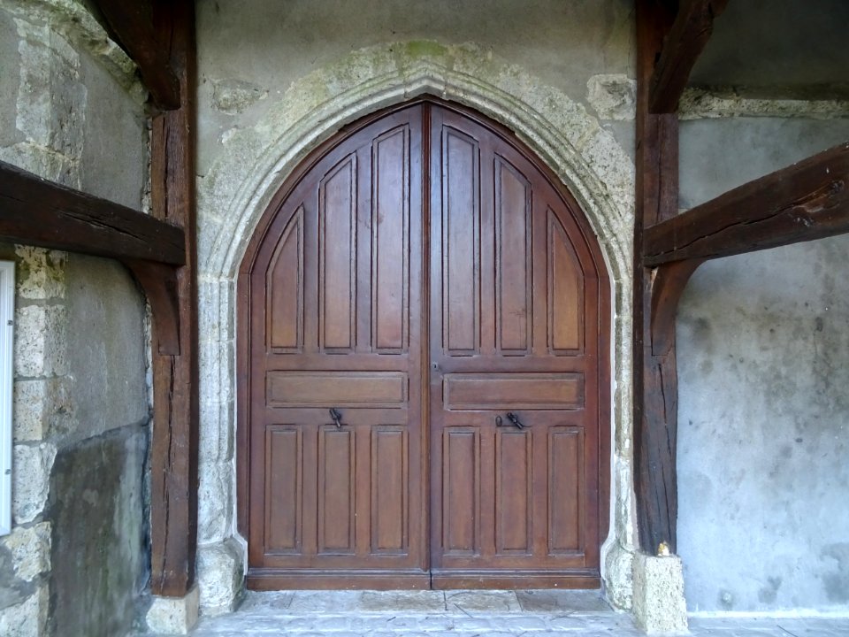 Porte de l'église Saint Roch, Saint-Lyé-la-Forêt, Loiret 