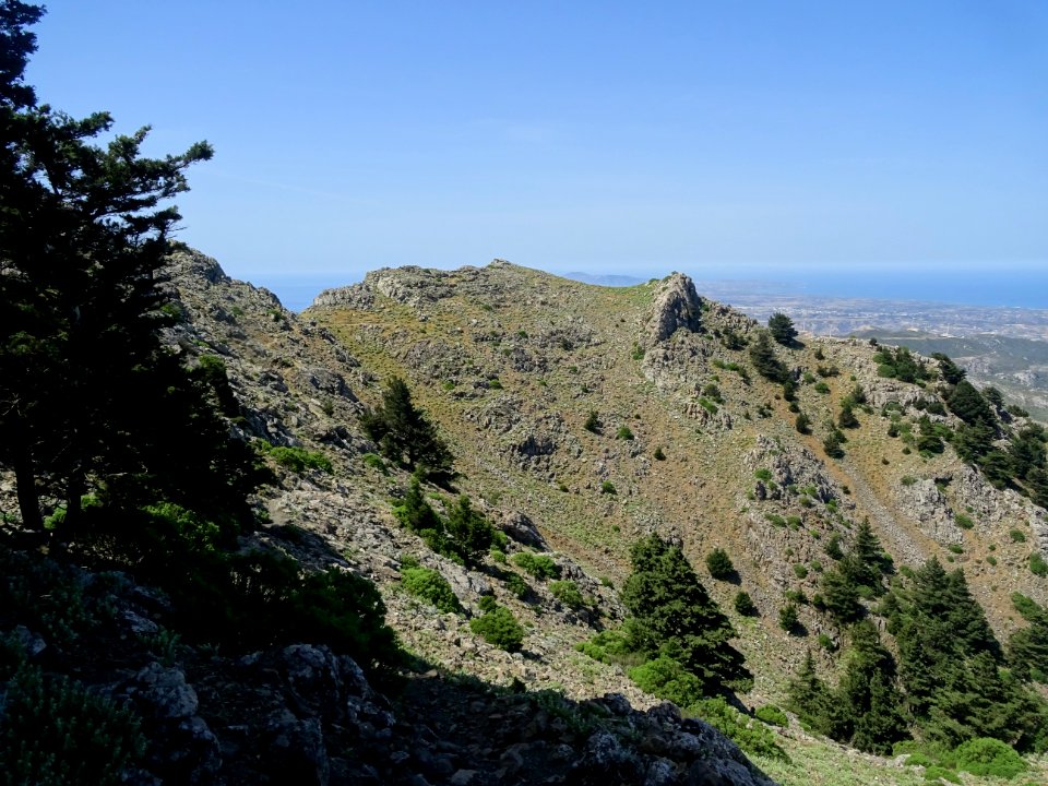 Depuis le Mont Dikeos, vue de la crête vers l'Ouest 