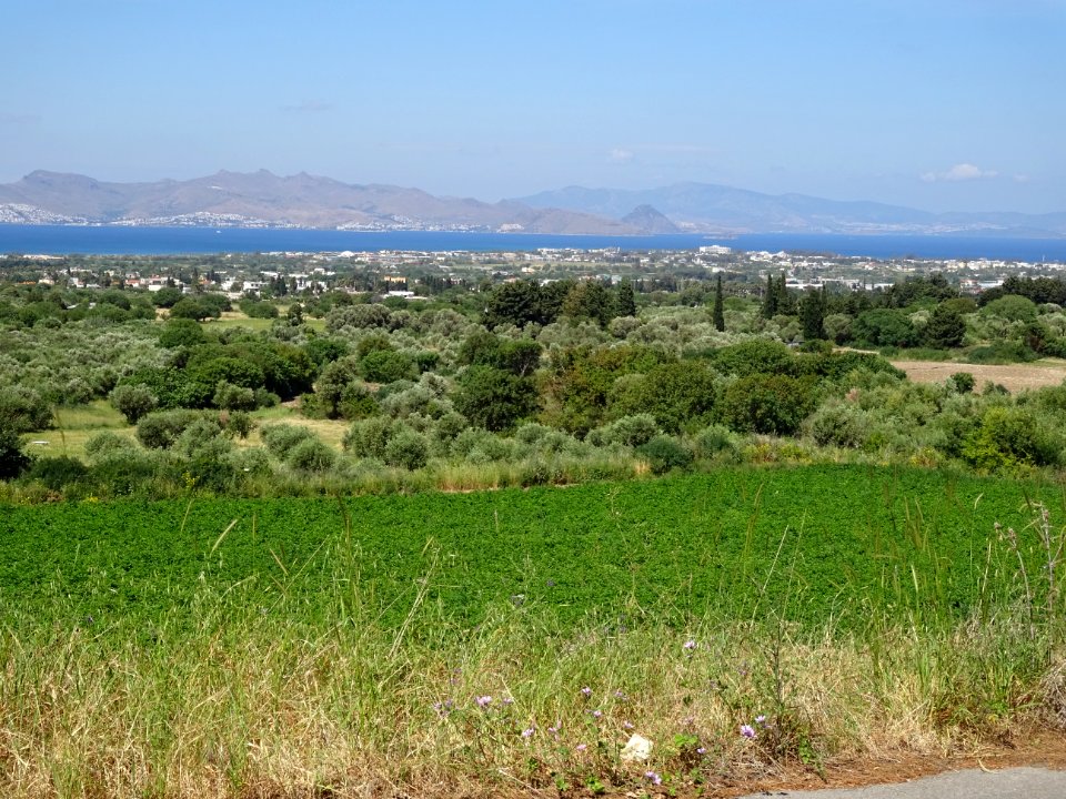 Vue vers la côte Est de l'Ile de Kos, la mer et la Turquie… 