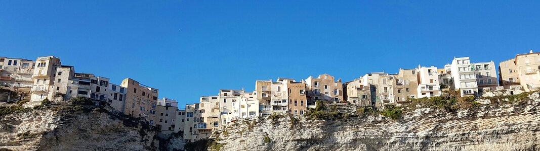Bonifacio cliff edge