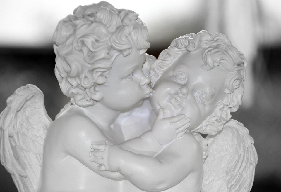 Angel face sweet kiss