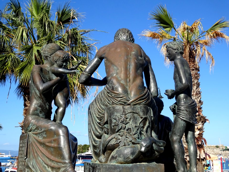 Groupes de statues en bronze d'Hippocrate, Kos, île de Kos… 