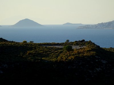 Ile Catalada Adasi avec la colline conique, faisant part… 