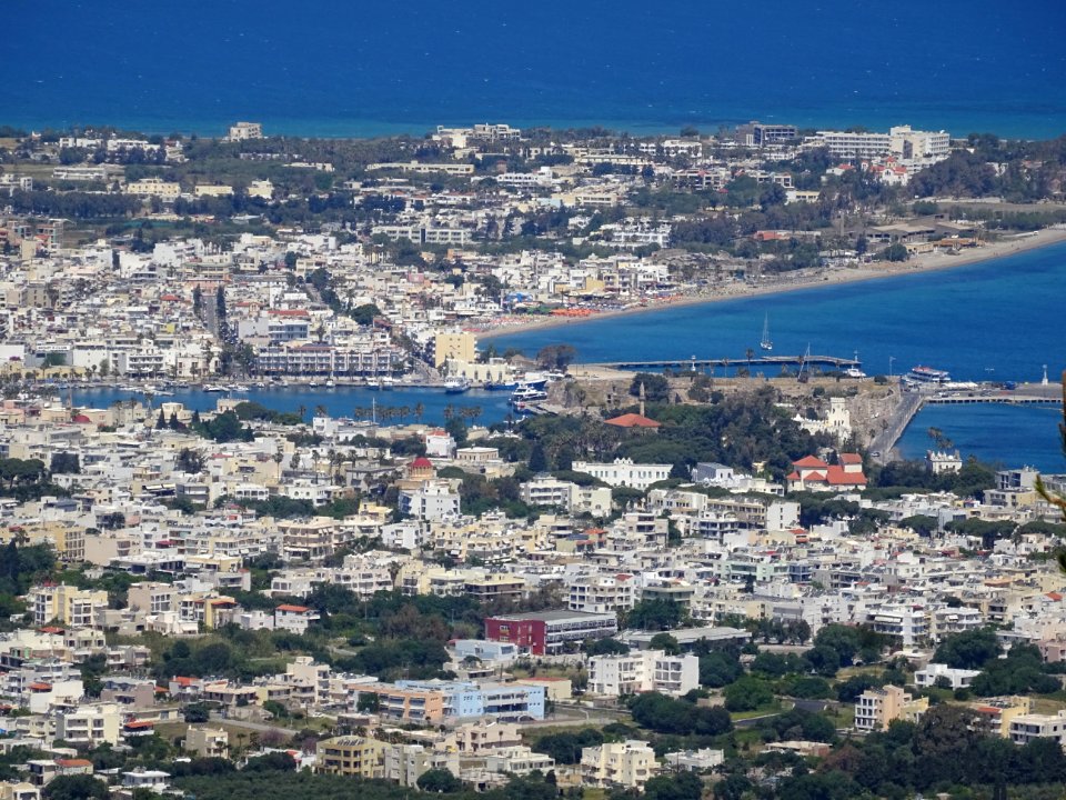 Depuis le mont Sympetro, vue sur la ville de Kos 