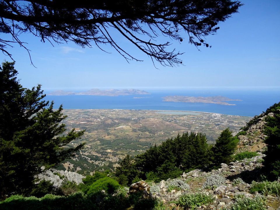Vue vers l'ouest , les iles de Kalymnos et Pserimos 