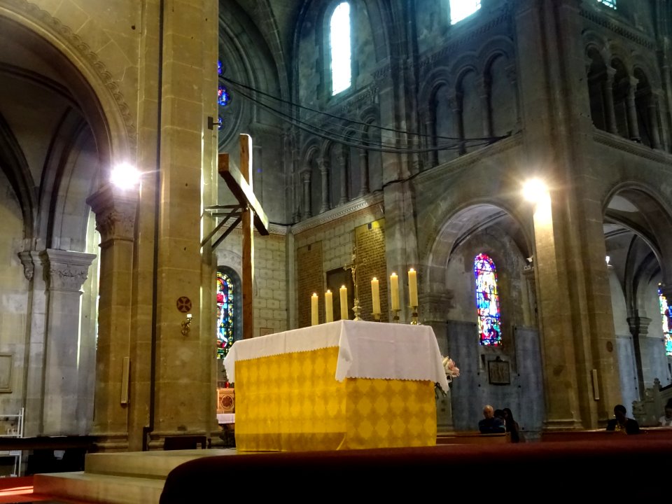 Autel, basilique Saint-Denys, Argenteuil, Val-d'Oise 