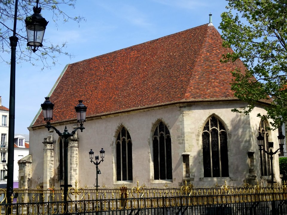 Eglise Notre-Dame-de-Pitié de Puteaux, qui a perdu son clo… 