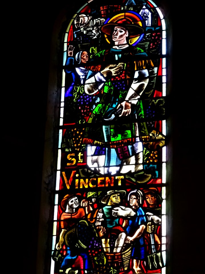Vitrail, intérieur de la basilique Saint-Denys, Argenteuil… 