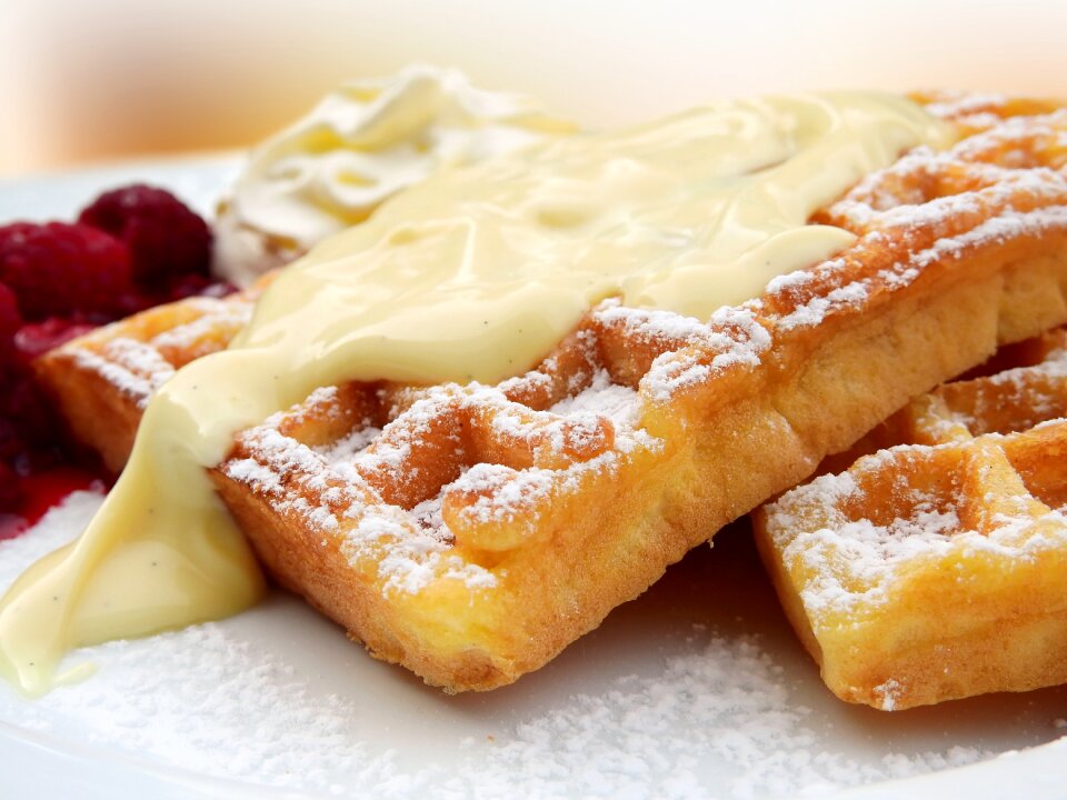 Eat dine pastries