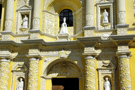 Merced baroque facade photo