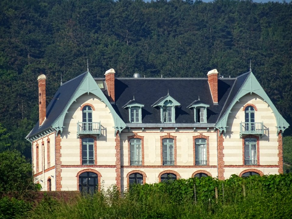 Le Château de Sacy, dénommé « Villa Maria » lors de sa con… 
