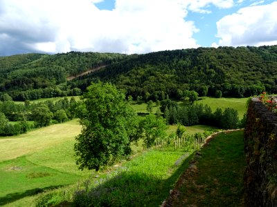 Vallée de la Bertrande, depuis le château de St-Chamant, S… 