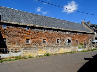 Corps de ferme à Cezens, Cantal 