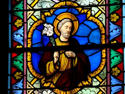 Vitrail, église romane Notre-Dame de Fournels, Fournels, L… 