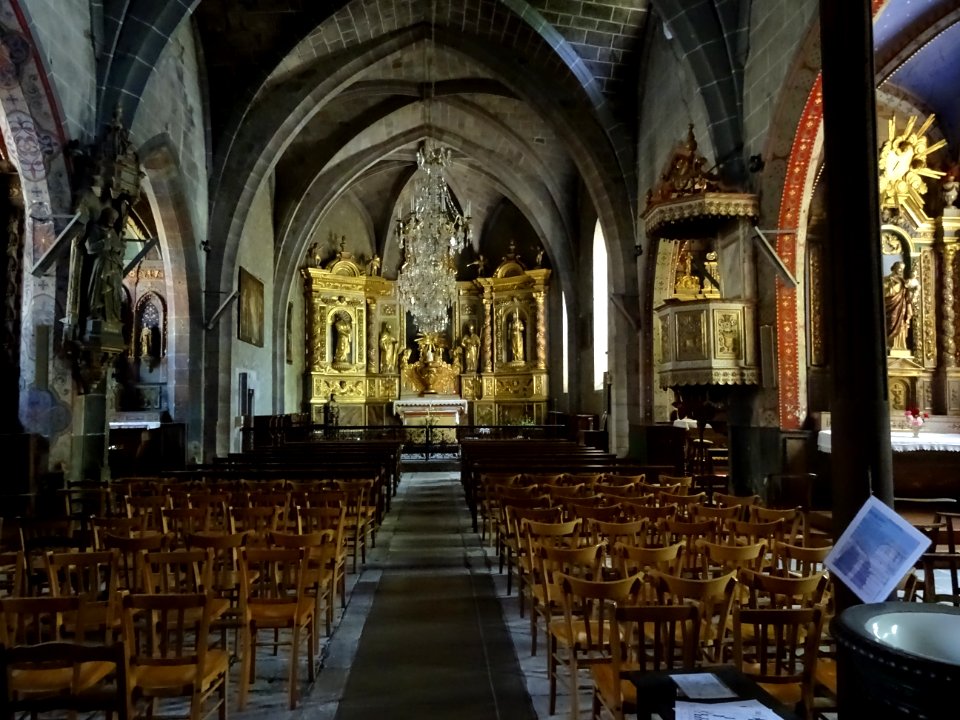 Nef, église Saint-Martin, Thiézac, Cantal 