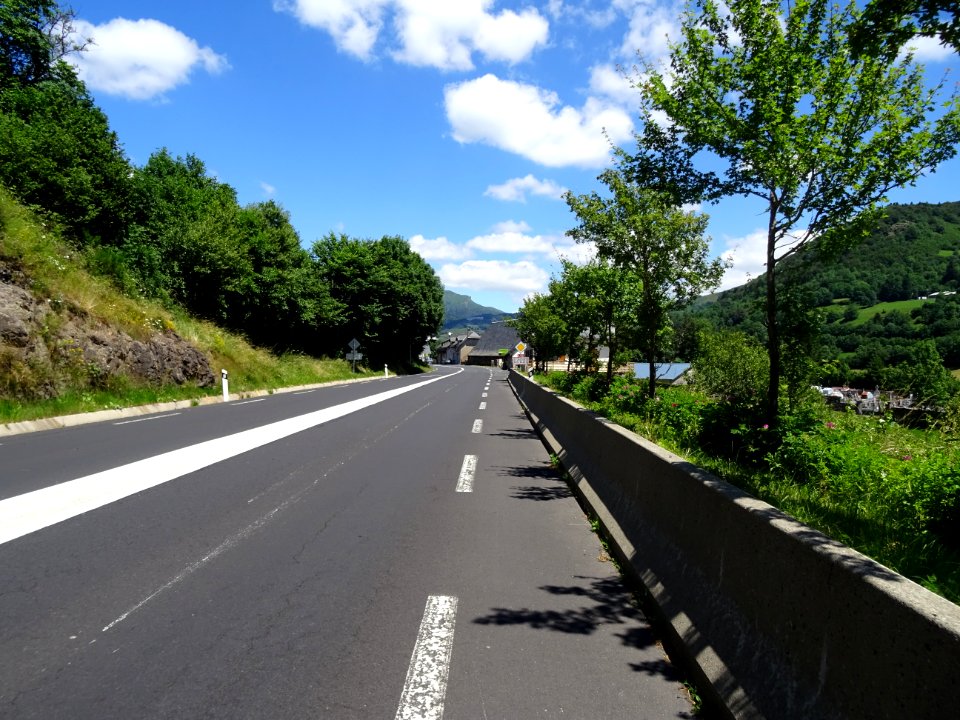En arrivant à St-Jacques-des-Blats, Cantal 